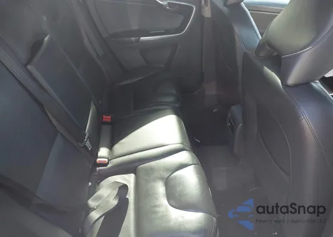 2016 Volvo Xc60 T5 Drive-E Premier from USA, damaged, VIN YV440MDK6G2890455